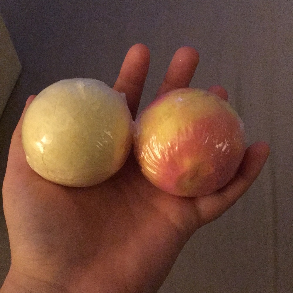 Bath bombs